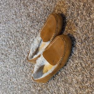 UGG outdoor slippers